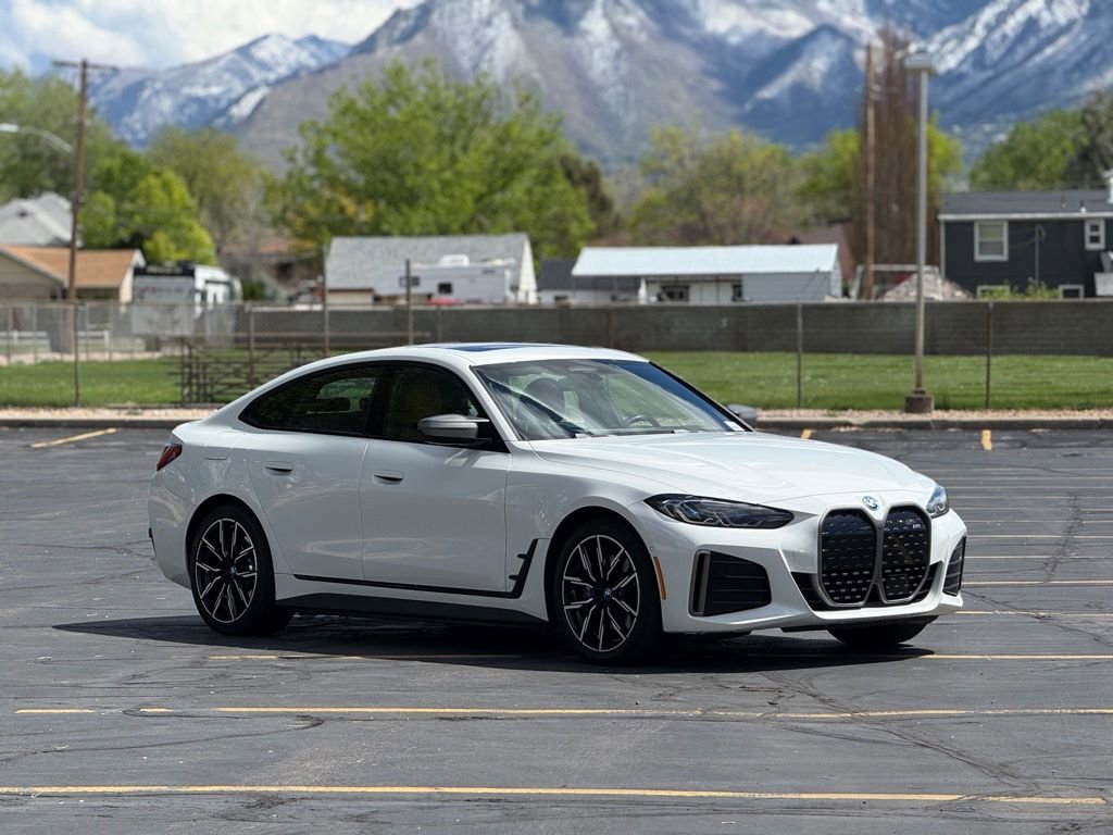 Certified 2022 BMW i4 M50 image 3