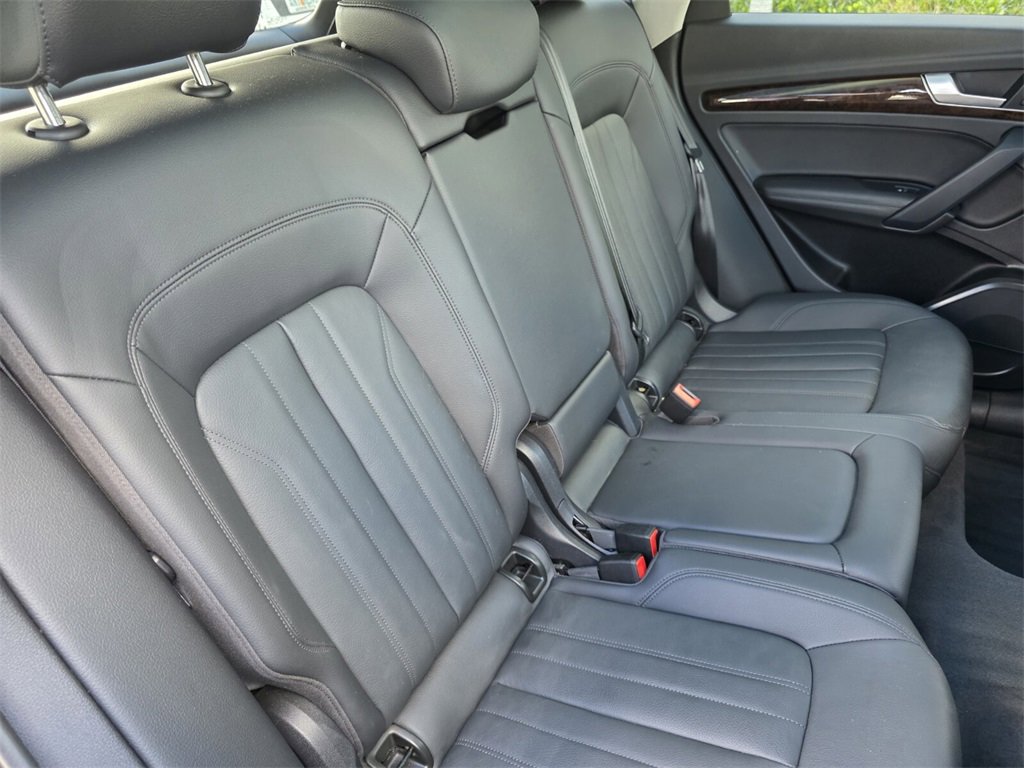 Used 2020 Audi Q5 2.0T Premium Plus image 32