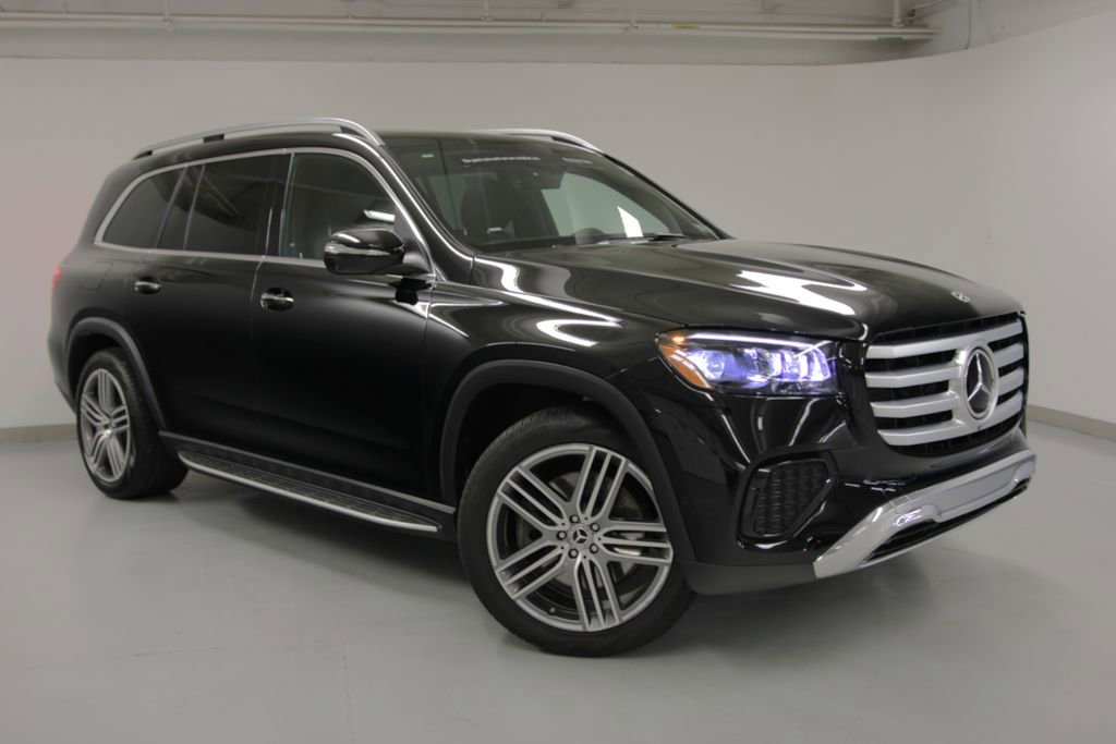 Certified 2026 Mercedes-Benz GLS 450 4MATIC image 8