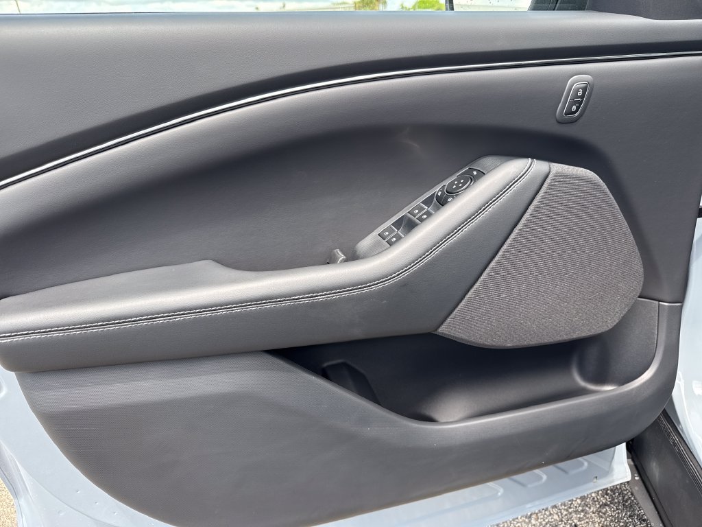 New 2026 Ford Mustang Mach-E Select RWD image 19