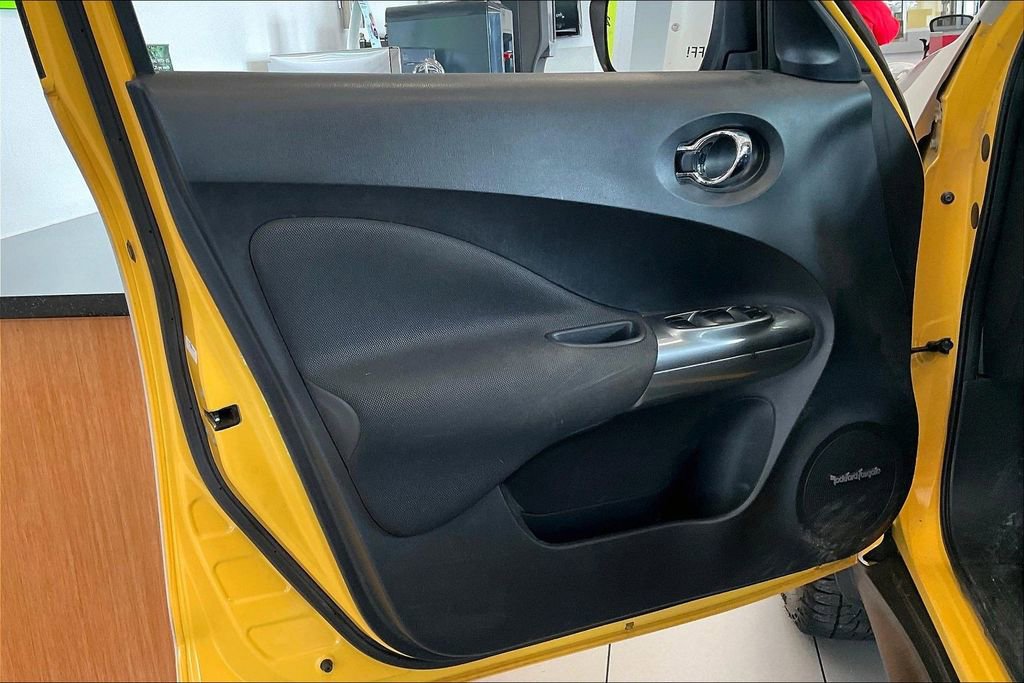 Used 2016 Nissan Juke SL image 15