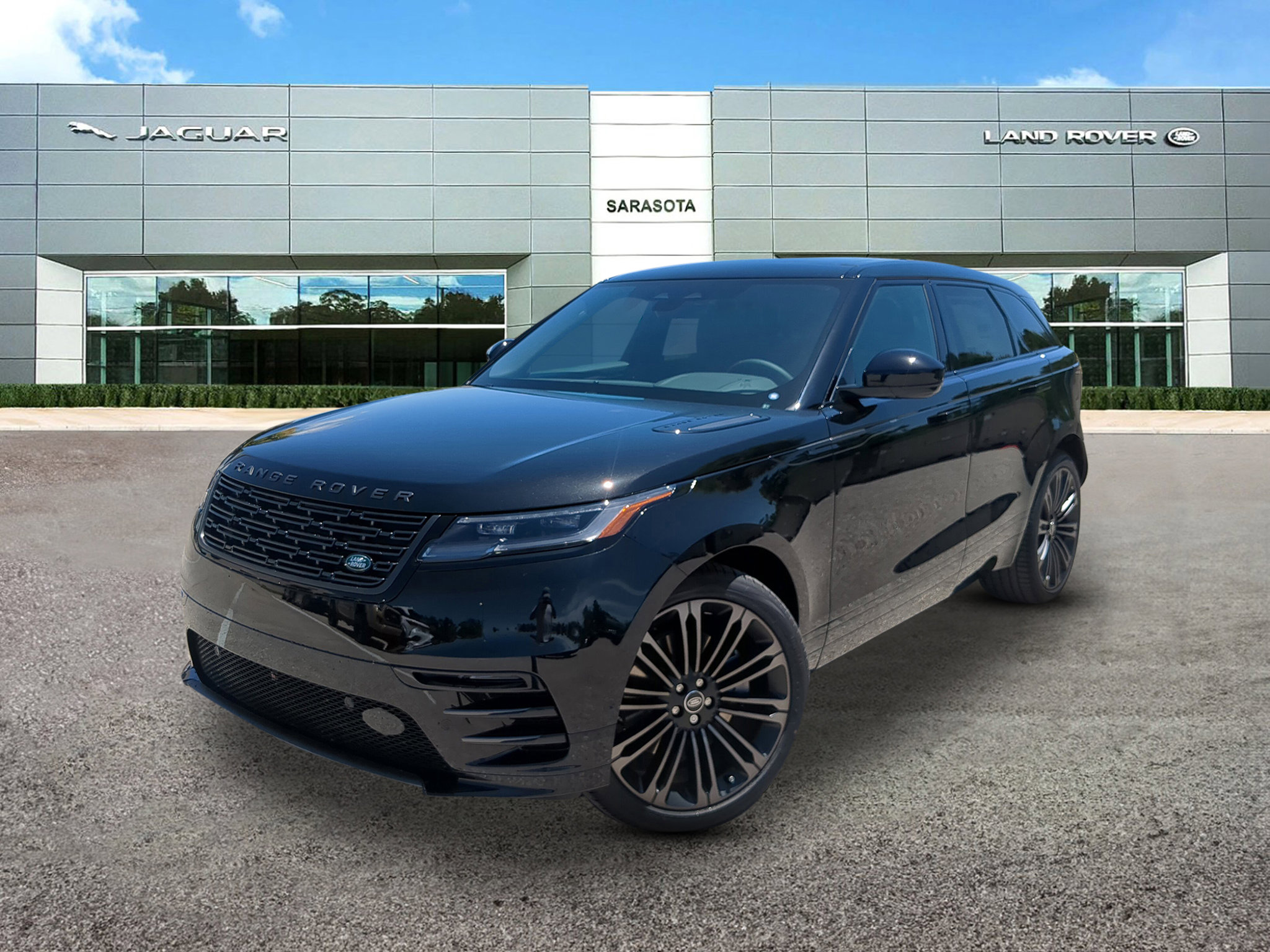 New 2026 Land Rover Range Rover Velar Dynamic SE image 1