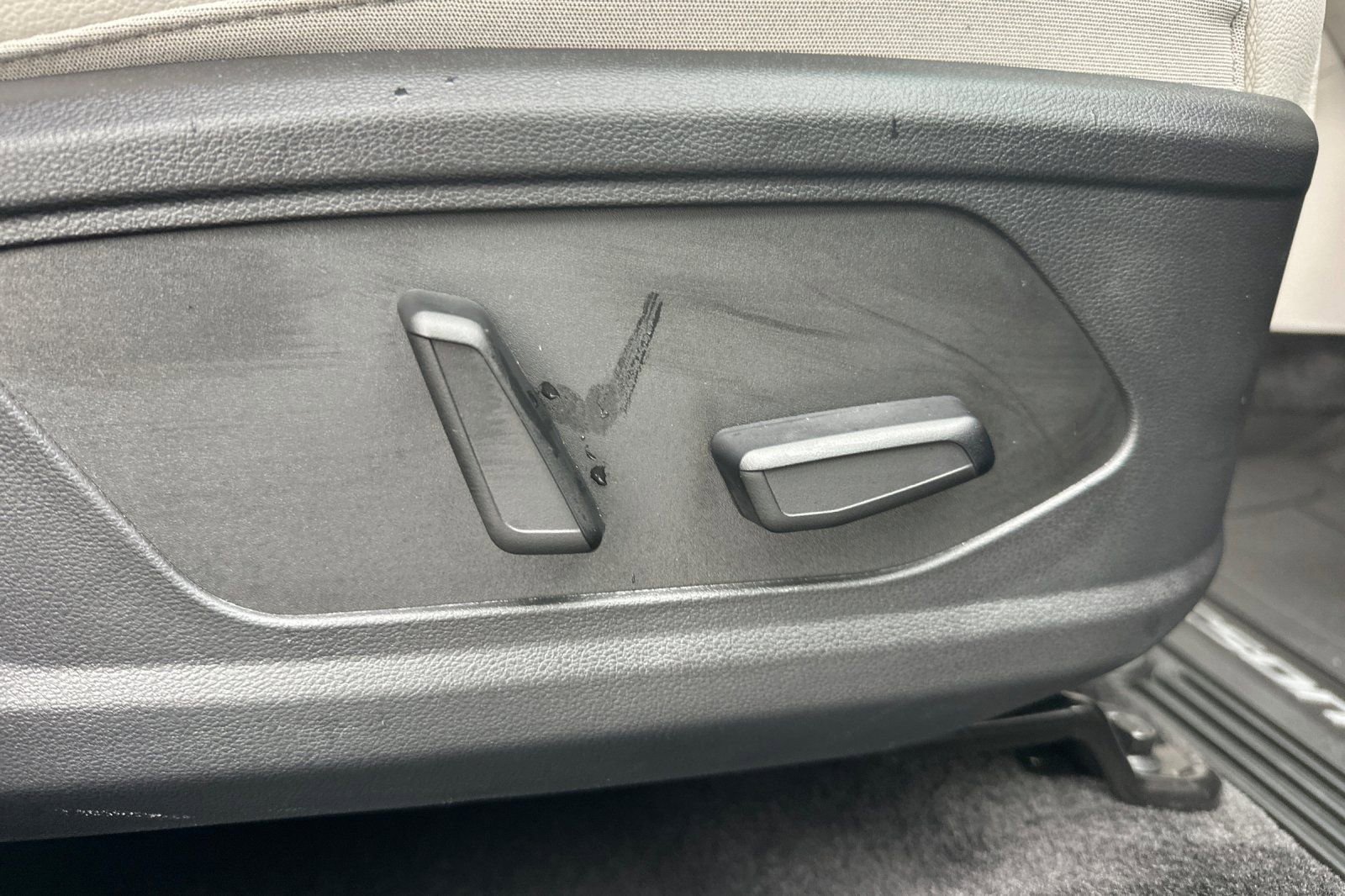 Used 2025 Hyundai Tucson Limited image 23