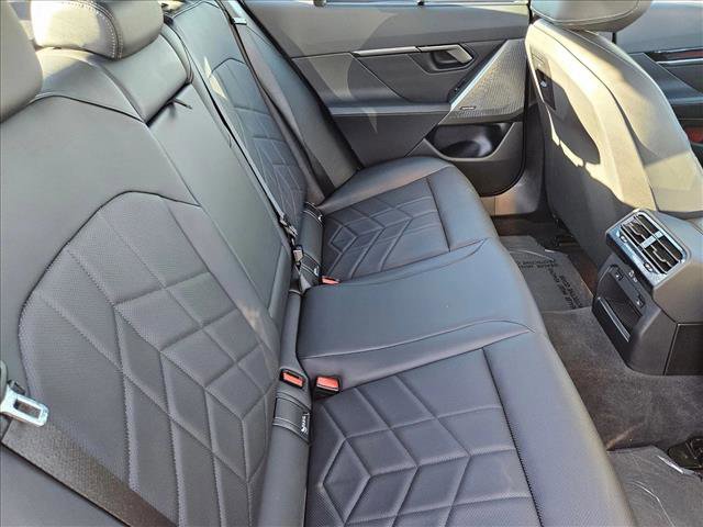 Certified 2025 BMW i5 xDrive40 w/ Executive Package image 26