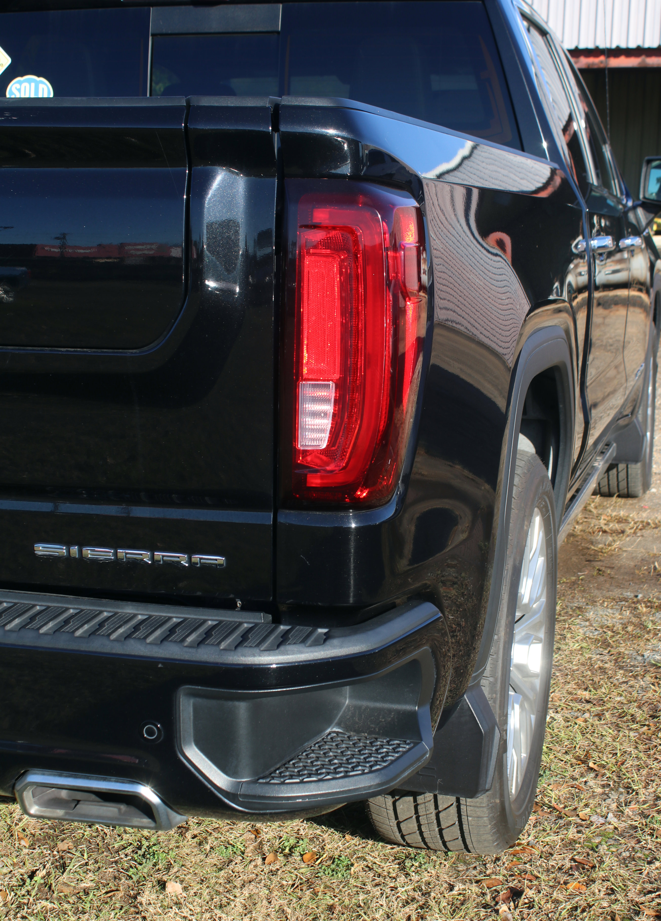 Used 2022 GMC Sierra 1500 Denali w/ Denali Reserve Package image 5