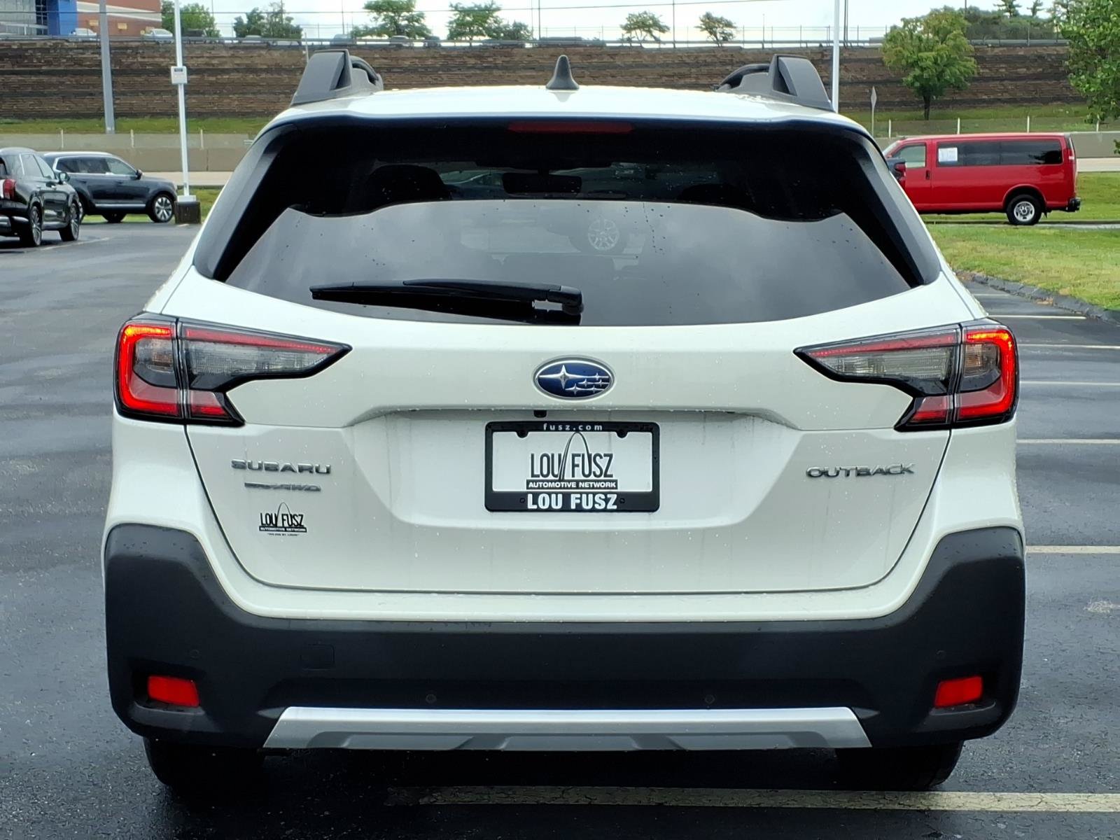 Used 2025 Subaru Outback Limited AWD/4WD image 30