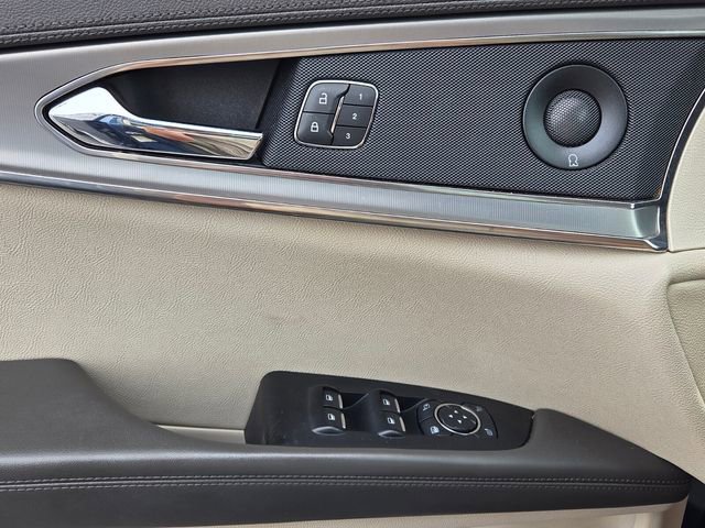 Used 2019 Lincoln Nautilus Reserve image 31