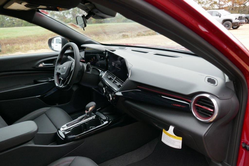 New 2026 Chevrolet Trax RS w/ Sunroof Package image 9