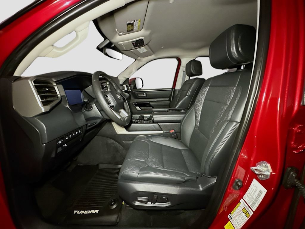 Used 2024 Toyota Tundra Limited AWD/4WD image 17
