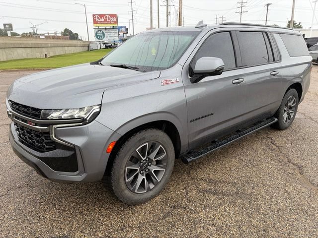 Used 2022 Chevrolet Suburban Z71 w/ Off-Road Capability Package AWD/4WD image 5