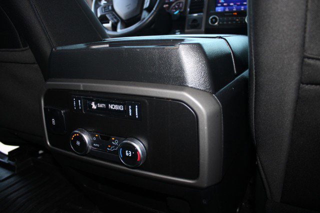 Used 2020 Ford Expedition XLT image 19
