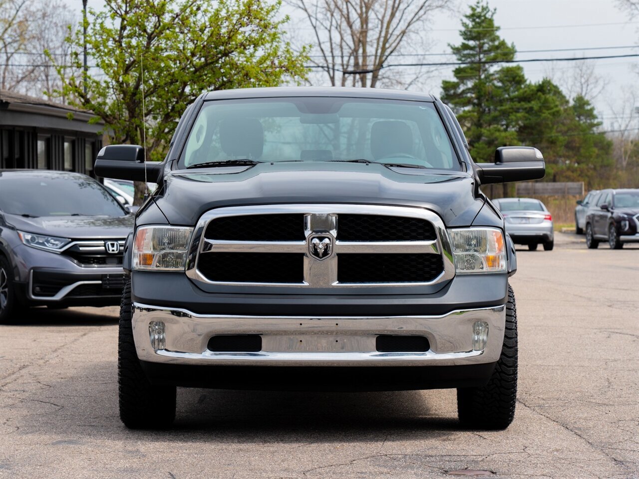 Used 2017 RAM 1500 ST w/ SXT Appearance Group AWD/4WD image 2