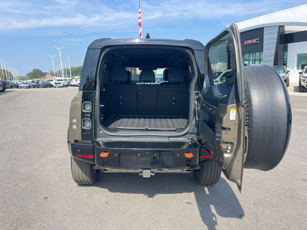 Used 2024 Land Rover Defender 110 X image 30