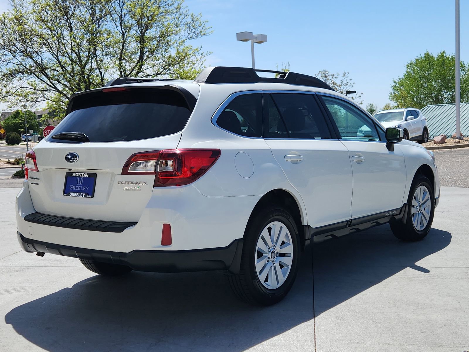 Used 2015 Subaru Outback 2.5i Premium w/ Popular Package #3 AWD/4WD image 5