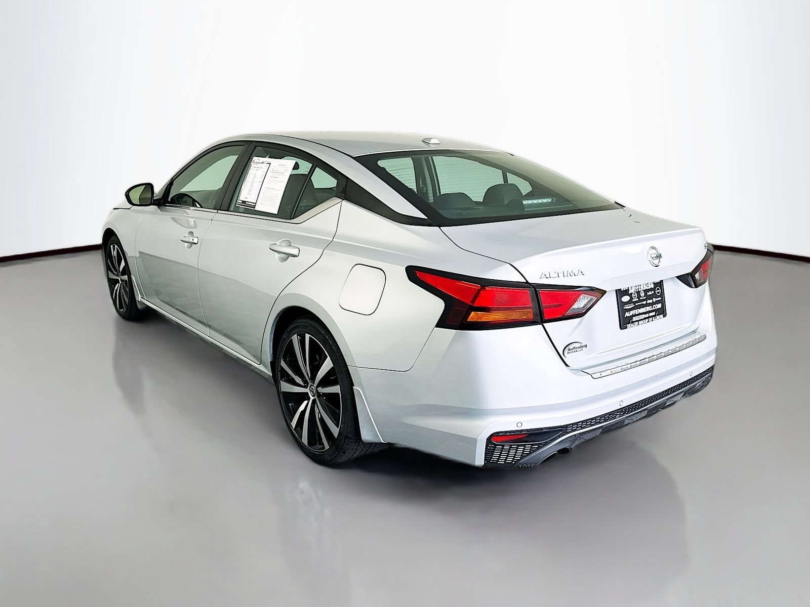 Used 2022 Nissan Altima 2.5 SR FWD image 5