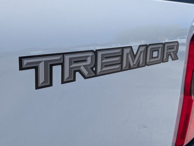 New 2026 Ford F250 Platinum w/ Tremor Off-Road Package AWD/4WD image 9