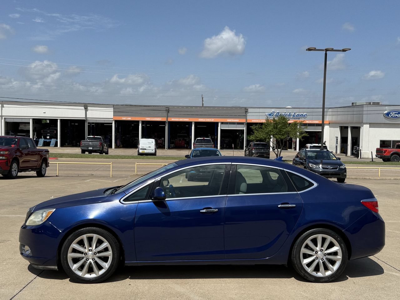 Used 2013 Buick Verano FWD image 3
