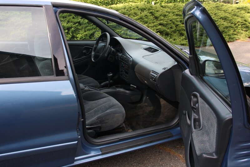 Used 1997 Chevrolet Cavalier LS w/ Preferred Equipment Group 1 FWD image 13