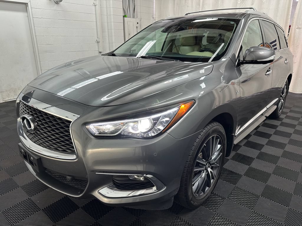 Used 2018 INFINITI QX60 Luxe w/ Deluxe Technology Package AWD/4WD image 4