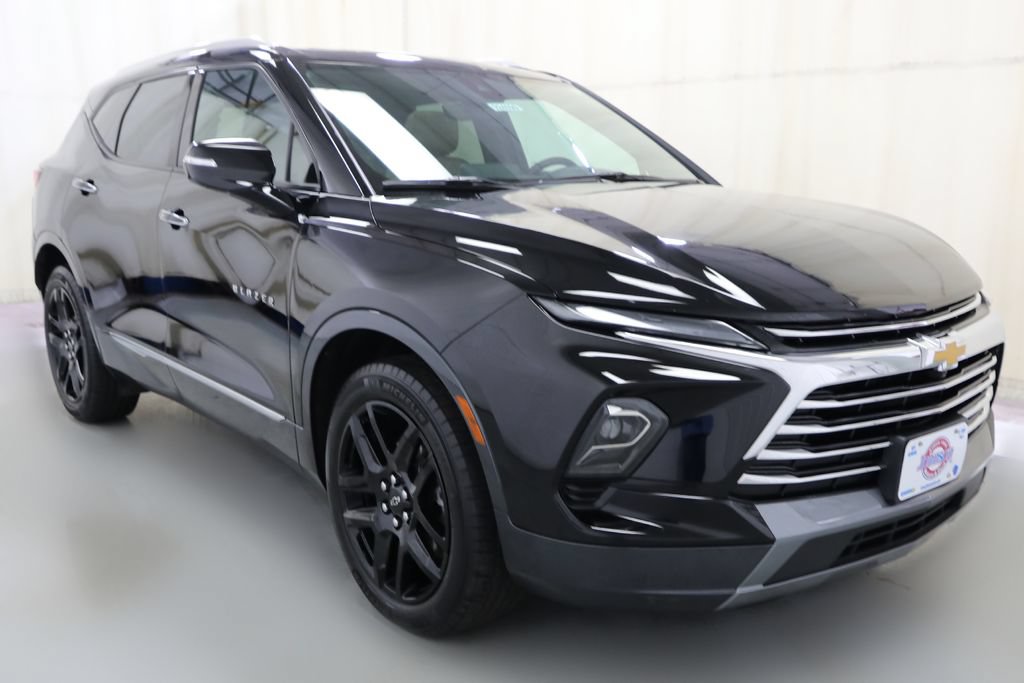 Certified 2023 Chevrolet Blazer Premier w/ Safety Plus Package AWD/4WD image 18
