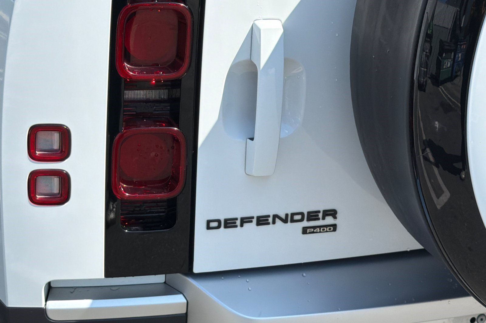 Used 2023 Land Rover Defender 130 SE AWD/4WD image 29