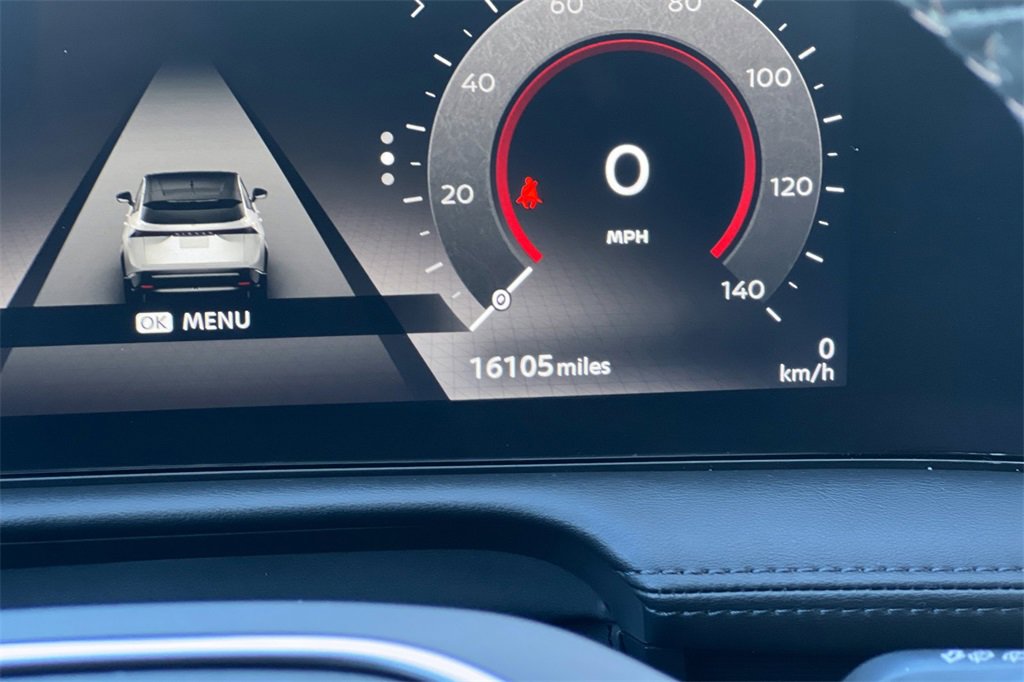 Used 2023 Nissan Ariya AWD image 29