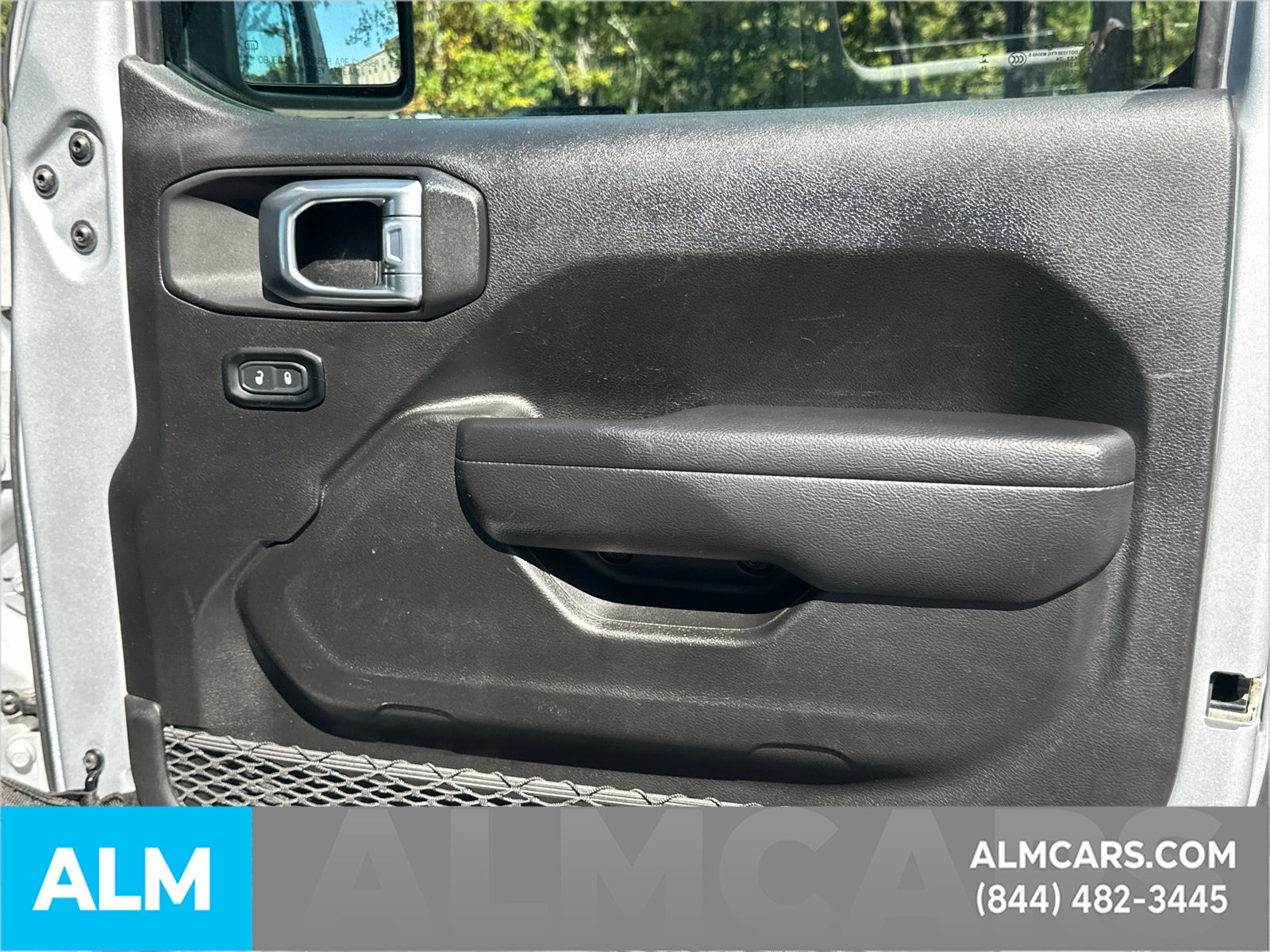 Used 2024 Jeep Wrangler Unlimited Rubicon 4xe AWD/4WD image 16