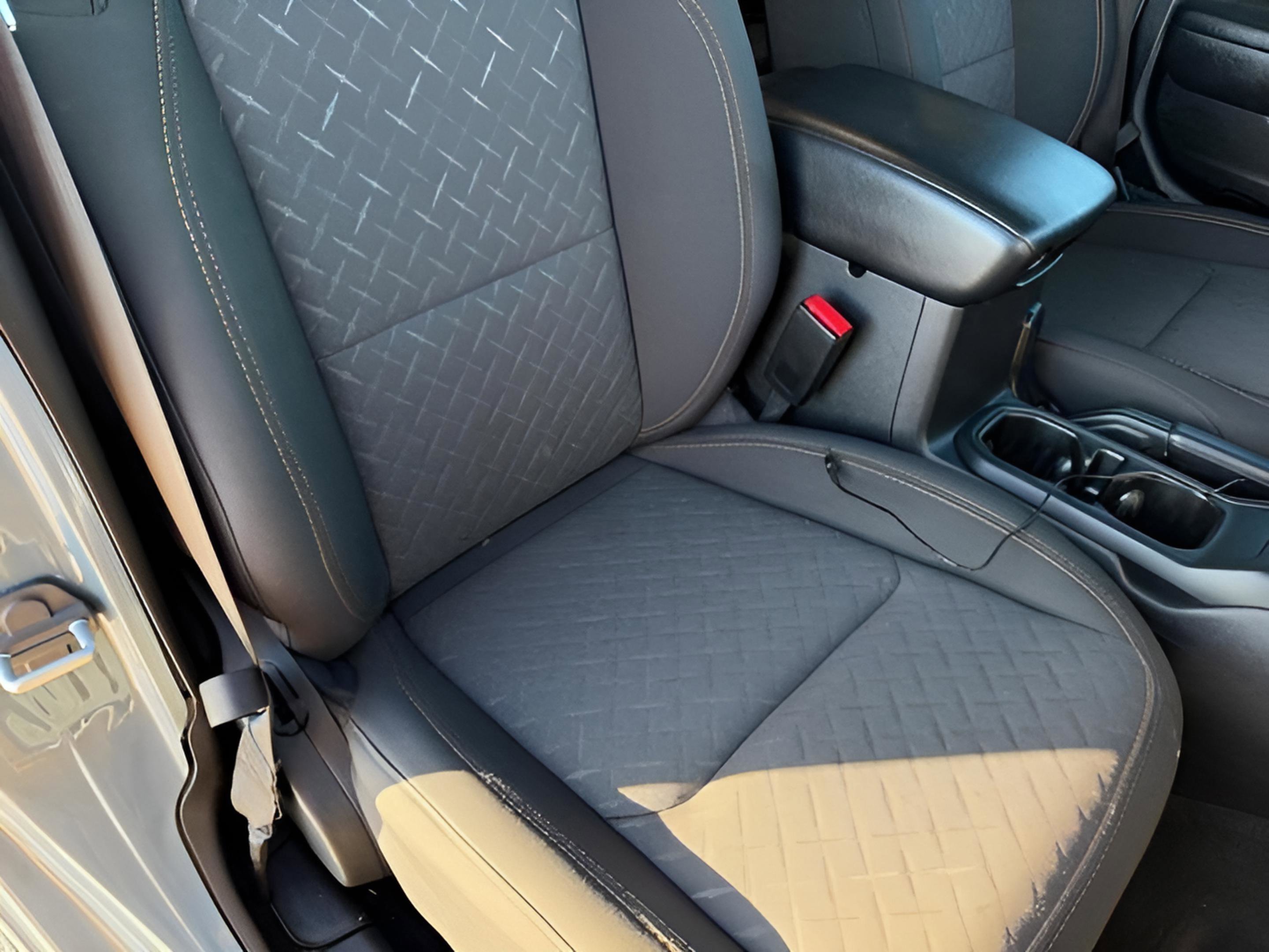 Certified 2024 Jeep Gladiator Mojave AWD/4WD image 12