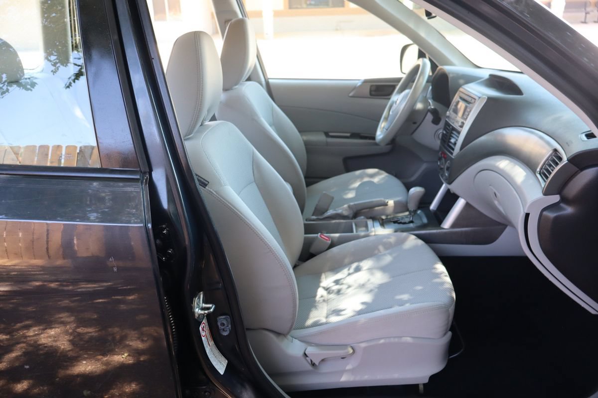 Used 2011 Subaru Forester 2.5X w/ Popular Equipment Group 1A AWD/4WD image 22