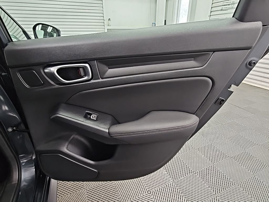Used 2024 Honda Civic EX-L image 32