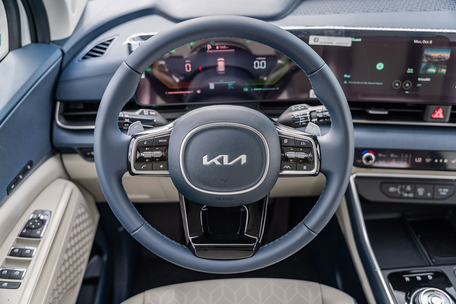 New 2026 Kia Carnival EX image 18