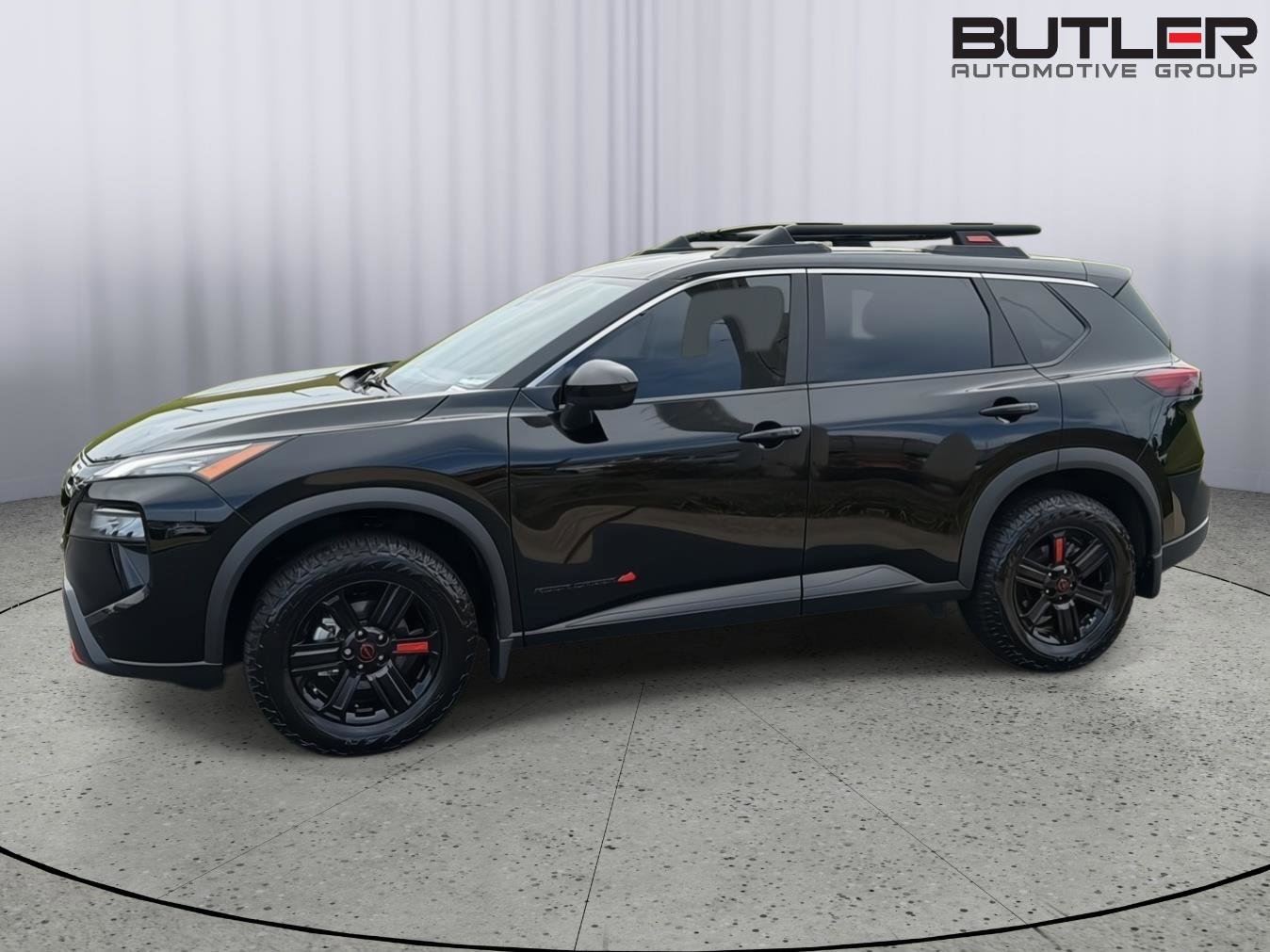 Used 2025 Nissan Rogue SV AWD/4WD image 3