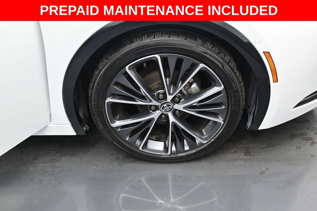 Used 2026 Toyota Prius Limited w/ Limited Premium Package FWD image 37