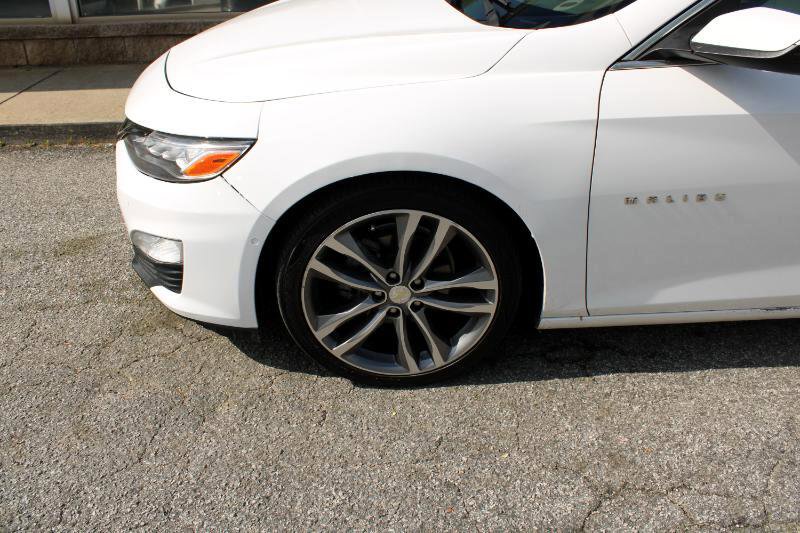 Used 2019 Chevrolet Malibu Premier w/ Sun and Wheel Package image 24