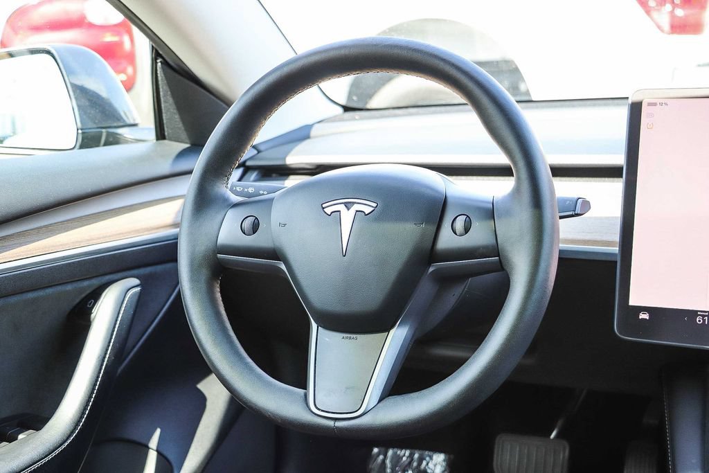 Used 2022 Tesla Model 3 Long Range AWD/4WD image 19