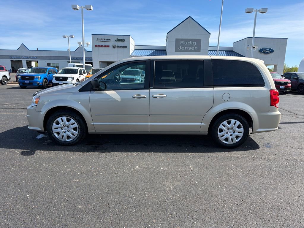 Used 2013 Dodge Grand Caravan SE FWD image 2