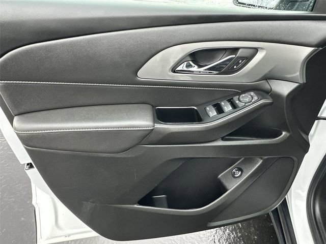 Certified 2023 Chevrolet Traverse LT w/ LPO, Floor Liner Package image 21