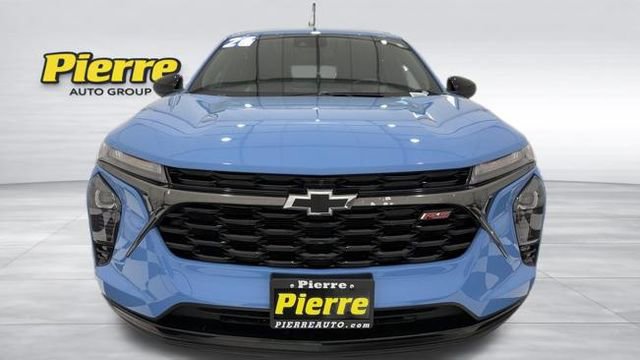 Used 2024 Chevrolet Trax RS w/ Sunroof Package FWD image 7