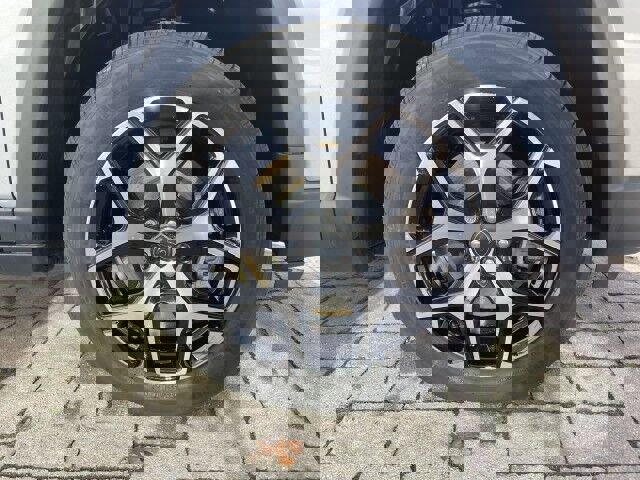 Used 2025 Jeep Compass Limited w/ Sun & Sound Group image 36