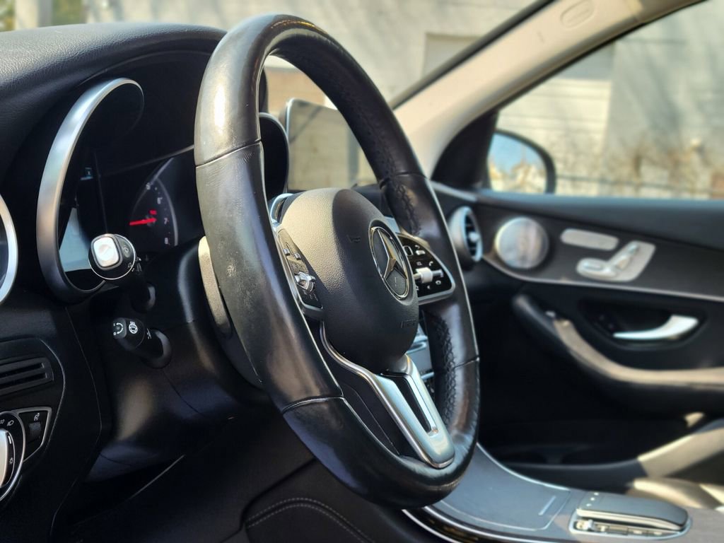 Certified 2020 Mercedes-Benz GLC 300 4MATIC image 17