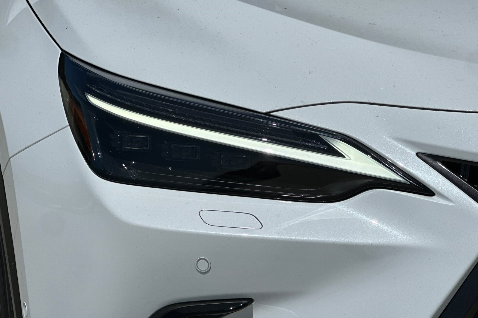 Used 2026 Lexus NX 450h+ AWD w/ Accessory Package (2T) image 11