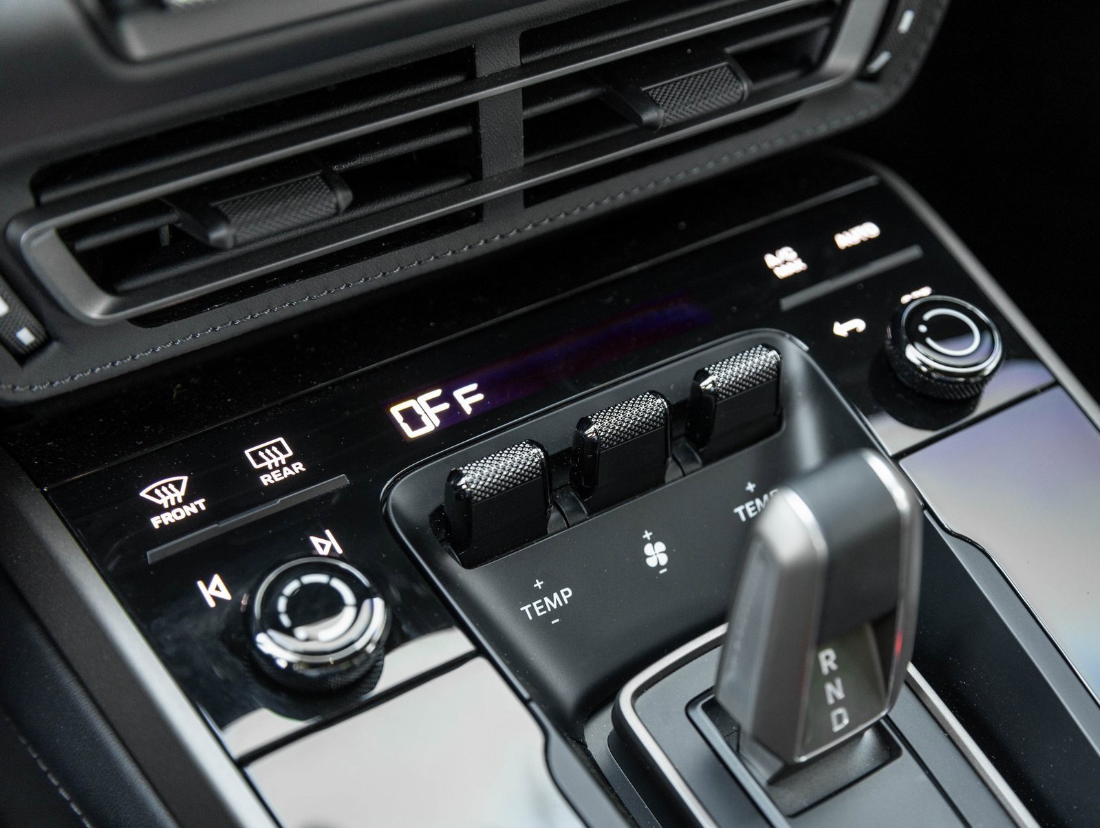 Used 2025 Porsche 911 Turbo S image 28