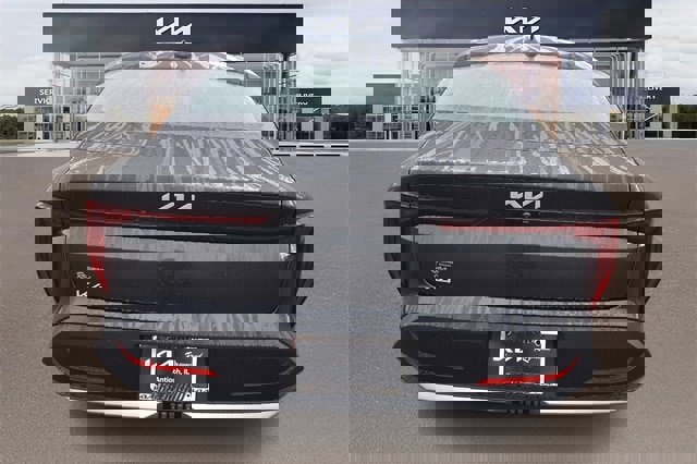 New 2025 Kia K4 EX image 4