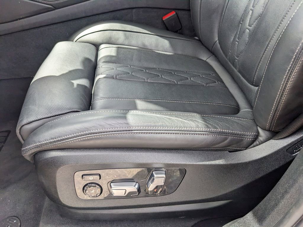 Used 2024 BMW X6 M60i image 25