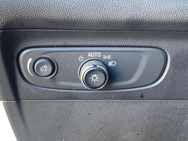 Used 2022 Buick Envision Essence w/ Sport Touring Package FWD image 17