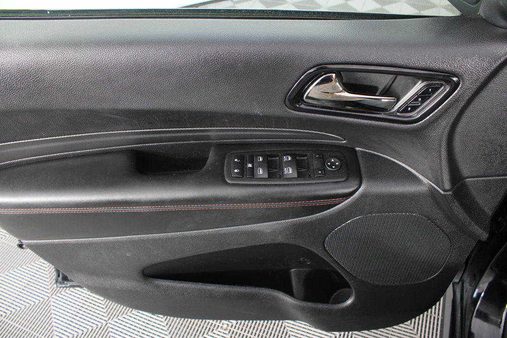 Used 2025 Dodge Durango GT AWD/4WD image 14