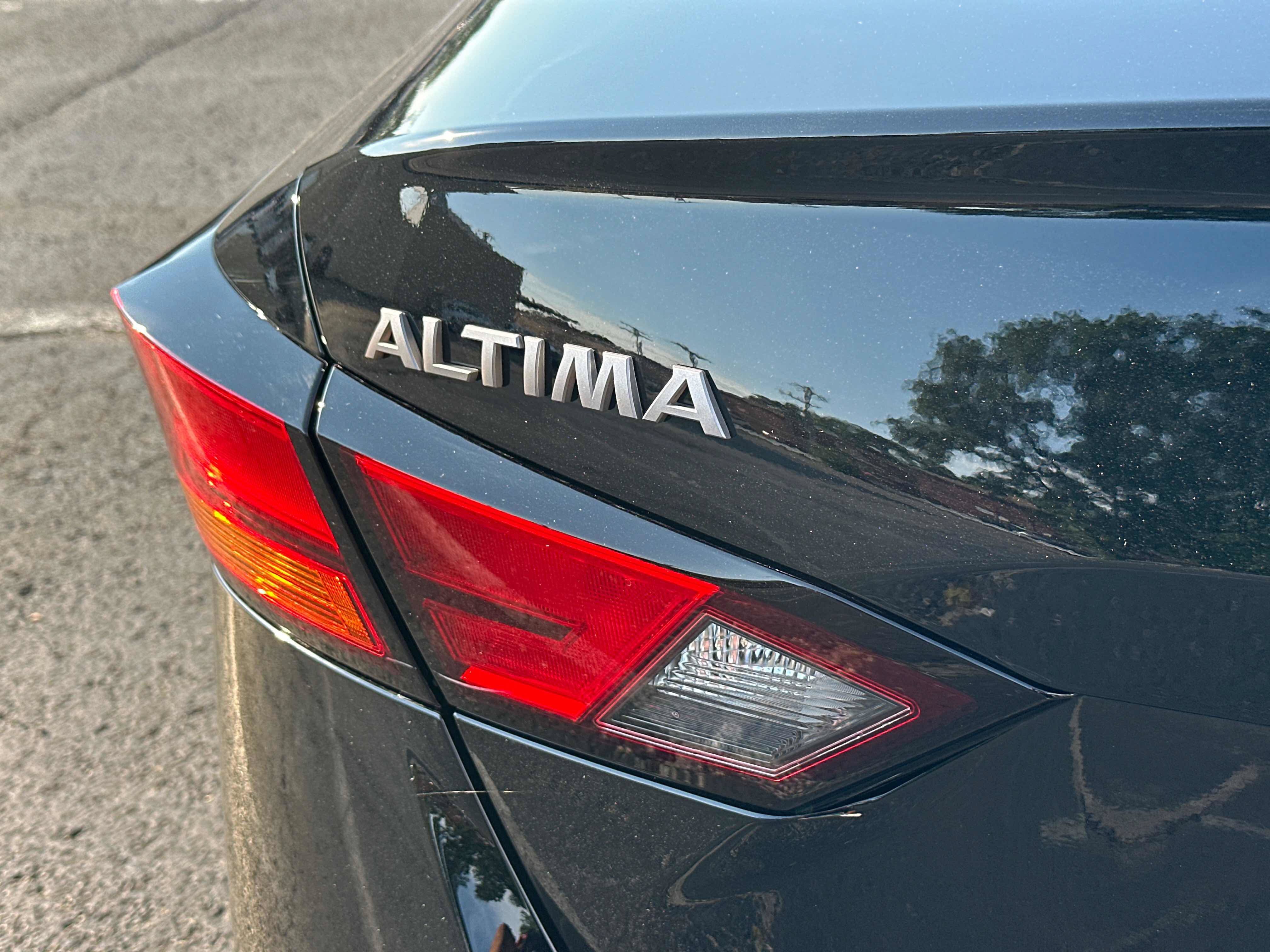 New 2026 Nissan Altima 2.5 SR AWD/4WD image 11