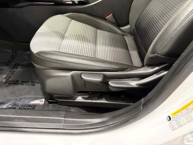 Used 2025 Chevrolet Trax LT FWD image 12