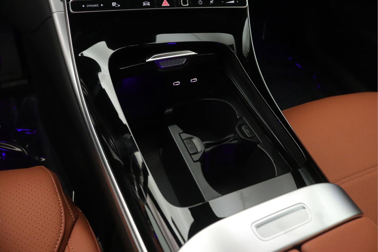 New 2026 Mercedes-Benz C 300 4MATIC Sedan image 6