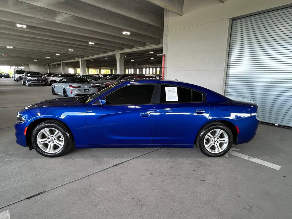 Used 2022 Dodge Charger SXT RWD image 2